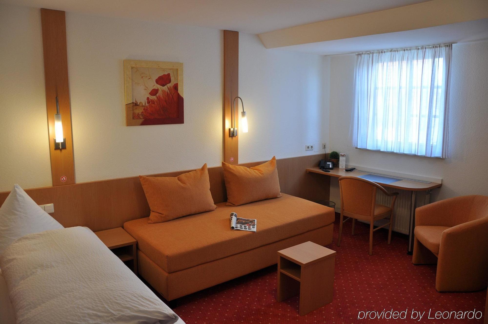 Loewen Hotel & Restaurant Wendlingen am Neckar Kültér fotó