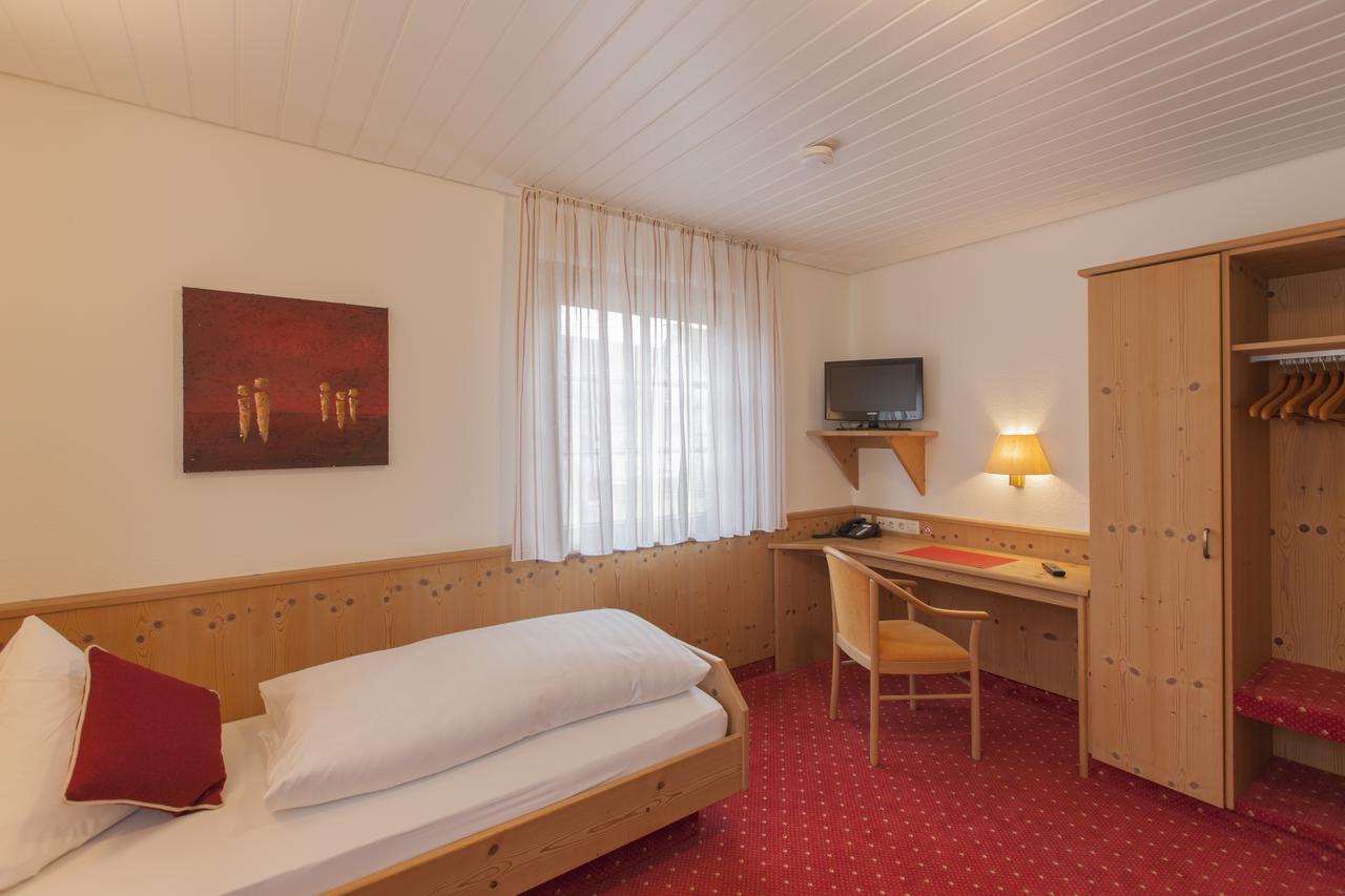Loewen Hotel & Restaurant Wendlingen am Neckar Kültér fotó