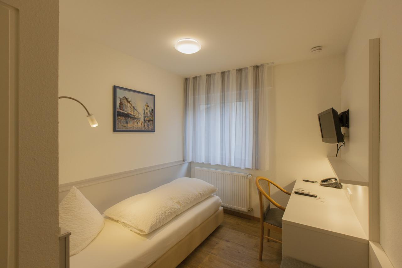 Loewen Hotel & Restaurant Wendlingen am Neckar Kültér fotó